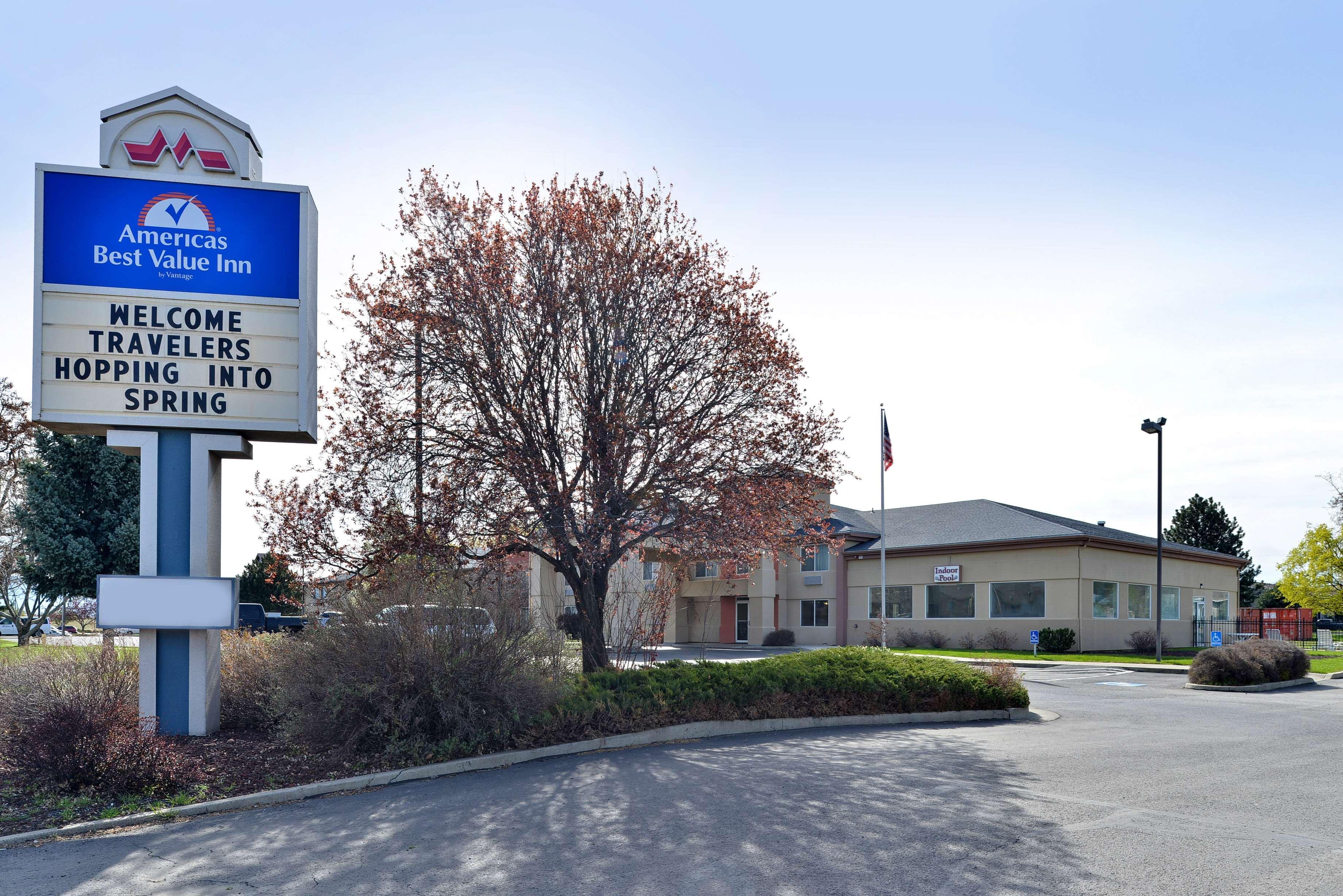 Americas Best Value Sandman Inn Ла Гранде Екстериор снимка