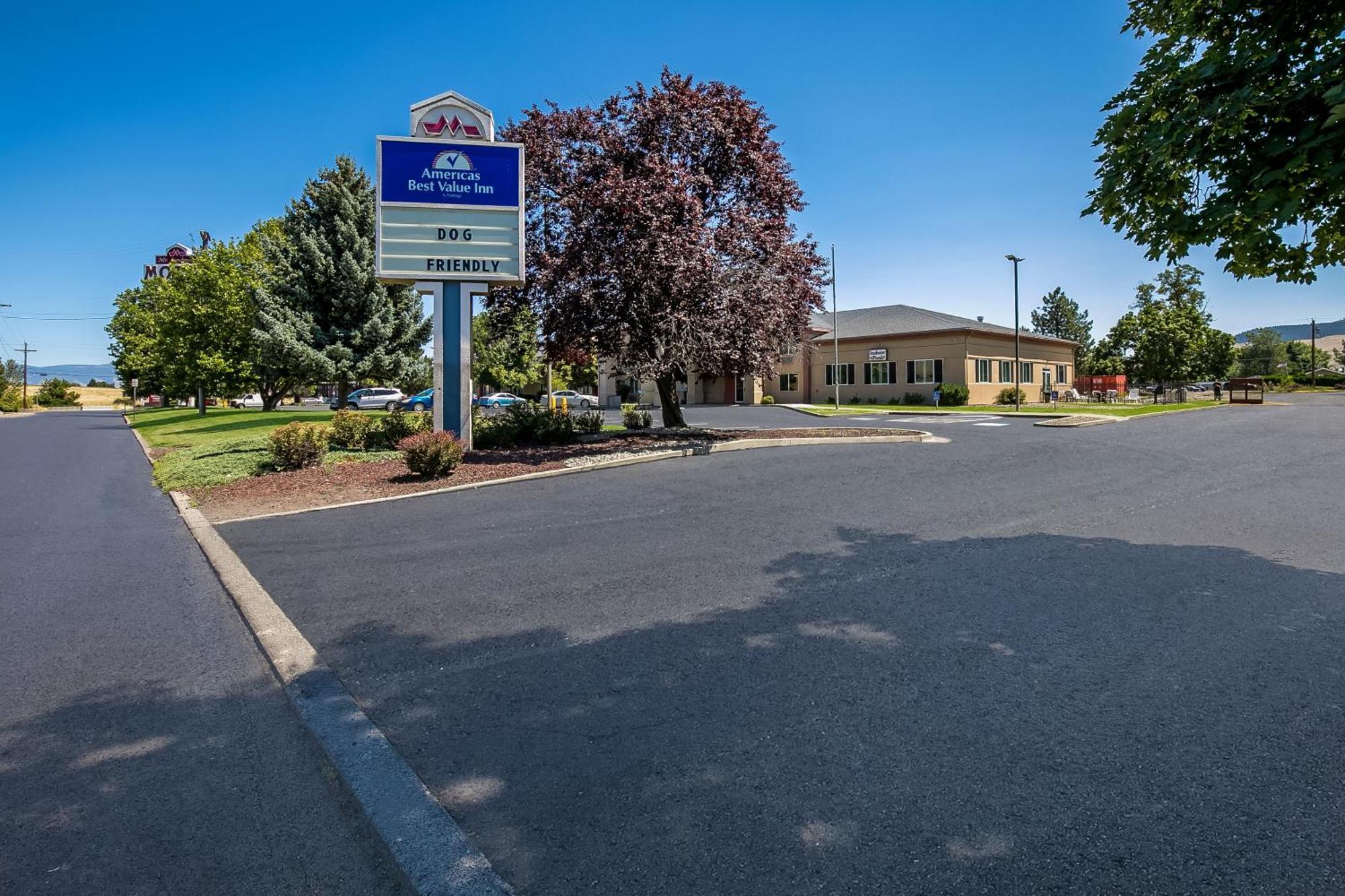 Americas Best Value Sandman Inn Ла Гранде Екстериор снимка